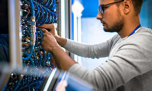 Técnico informático de mantenimiento